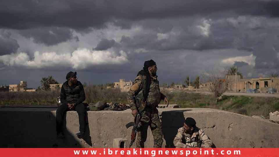 IS Militants Decline To Surrender, US-Backed Syrian Forces Call For 1,500 Coalition Troops
