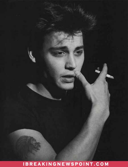 Johnny Depp Smokes, Celebrity Smokers, Does Your Favorite Celeb Do Smoke, Female Celebrity Smokers, Male Celebrity Smokers, Smokers, Smokers in Hollywood,