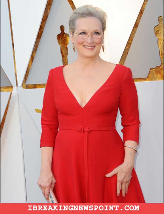 Meryl Streep, Mature Women, Mature Women In Hollywood, Older Actresses, Older Women, Mature, Women Over 50, Actresses Over 50, 